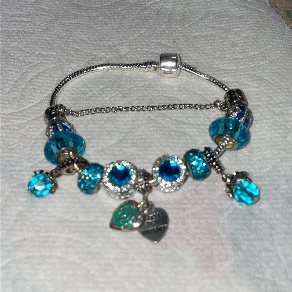 Elegant Silvertpne  and Blue Charm Bracelet
